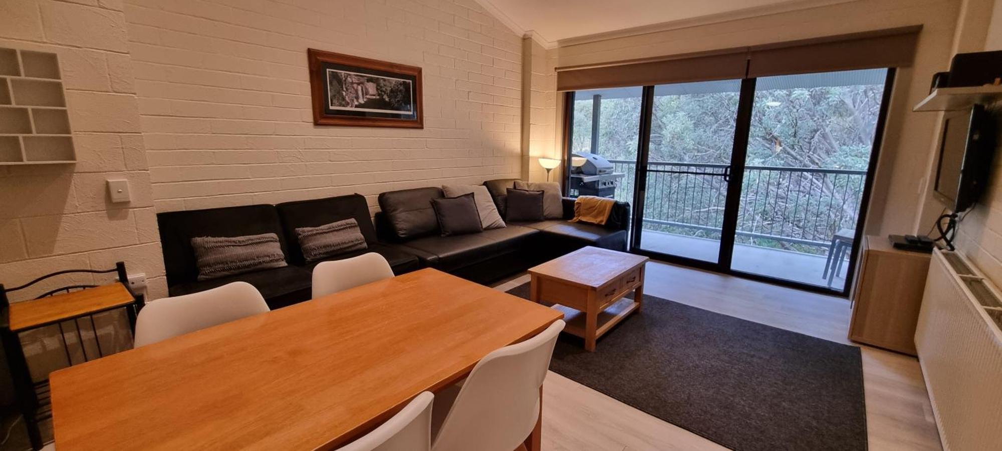 Cedarwood Apartments Falls Creek Bagian luar foto