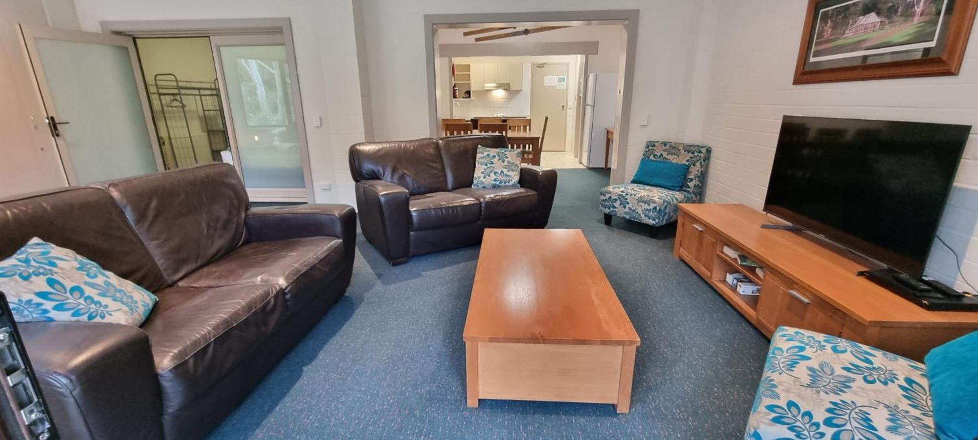 Cedarwood Apartments Falls Creek Bagian luar foto