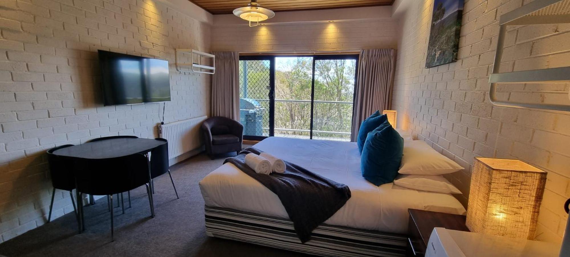 Cedarwood Apartments Falls Creek Bagian luar foto