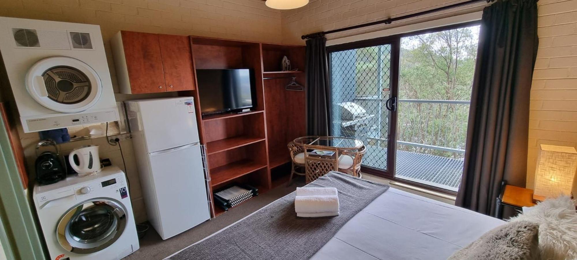 Cedarwood Apartments Falls Creek Bagian luar foto