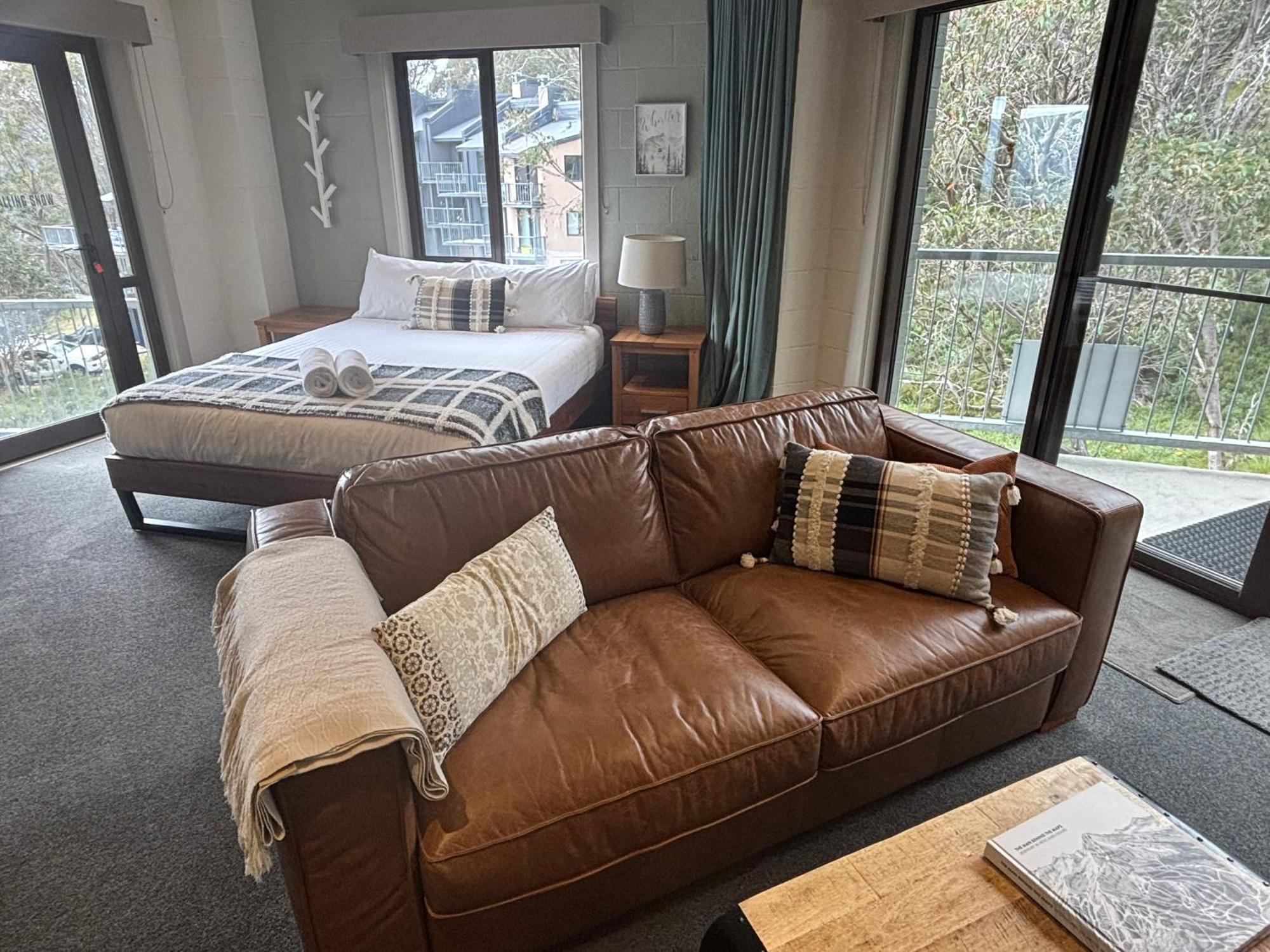 Cedarwood Apartments Falls Creek Bagian luar foto